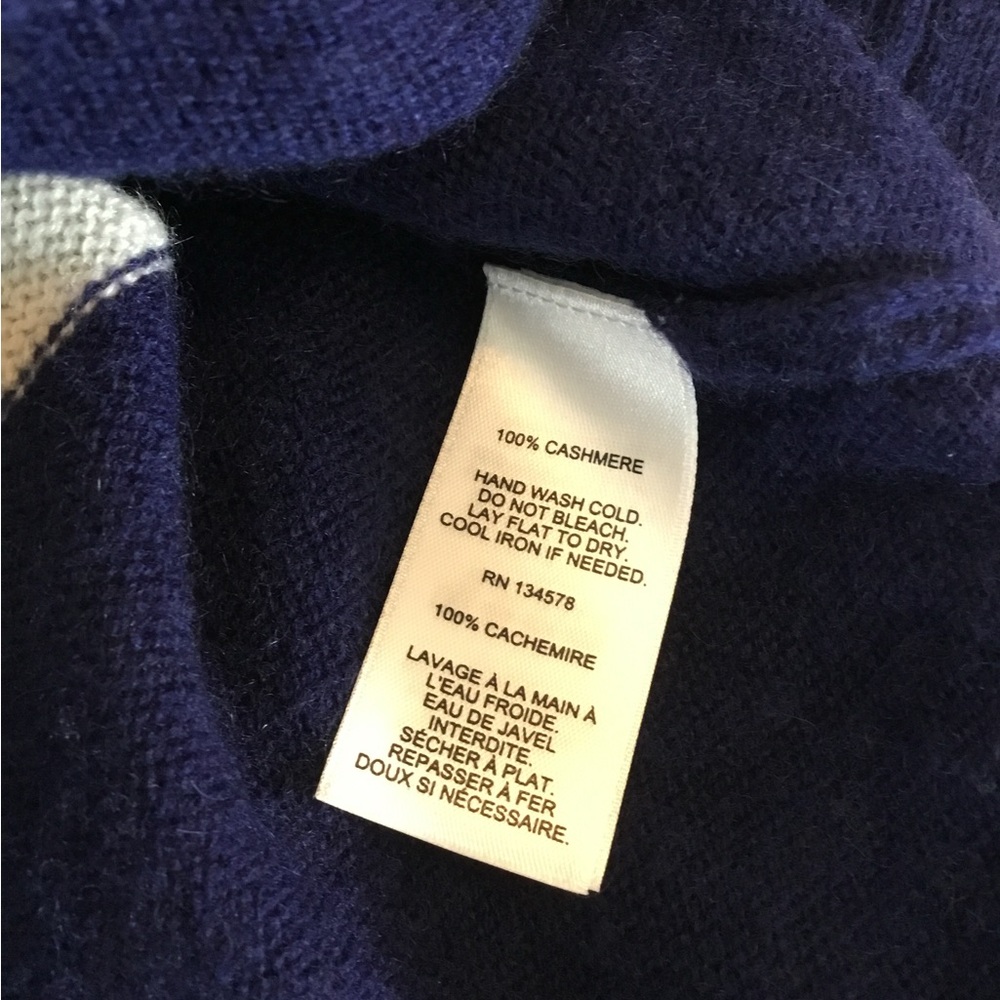Vineyard Vines Cashmere‎ Sweater in Navy and White - Picture 5 of 6